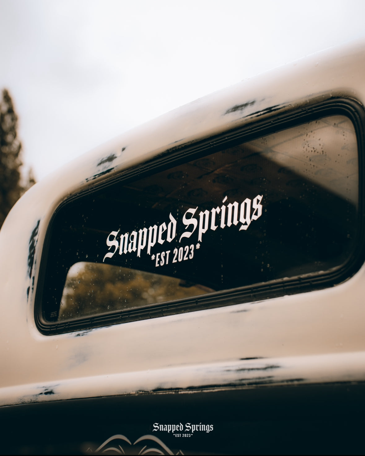 Snapped Springs Gothic